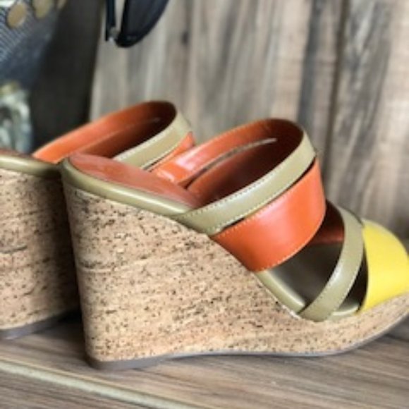 WEDGE SANDALS - Picture 2 of 3